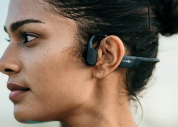 Cuffie sì o cuffie no in viaggio in bici?