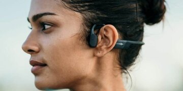 Cuffie sì o cuffie no in viaggio in bici?